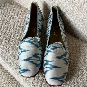 Artemis Design Co. Blue-White Patterned Slip-On Flats